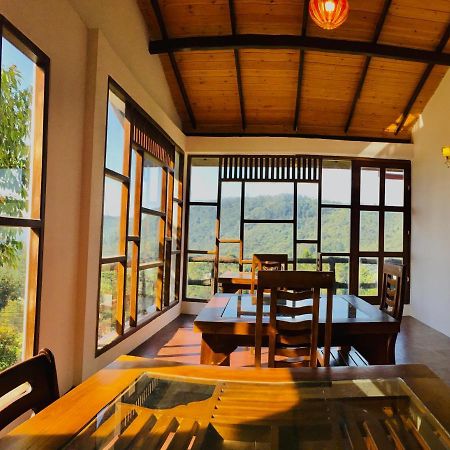 Travellers Nest Inn Нувара-Элия Экстерьер фото