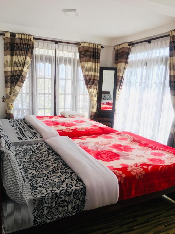 Travellers Nest Inn Нувара-Элия Экстерьер фото