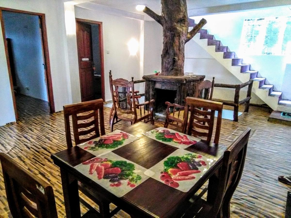 Travellers Nest Inn Нувара-Элия Экстерьер фото